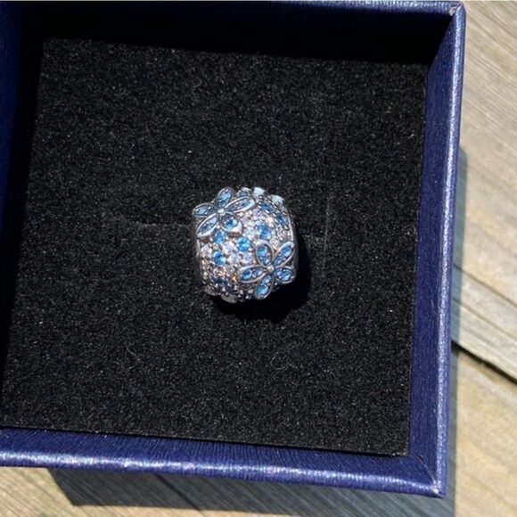 925 Sterling Silver Blue Flower Charm - Picture 3 of 6